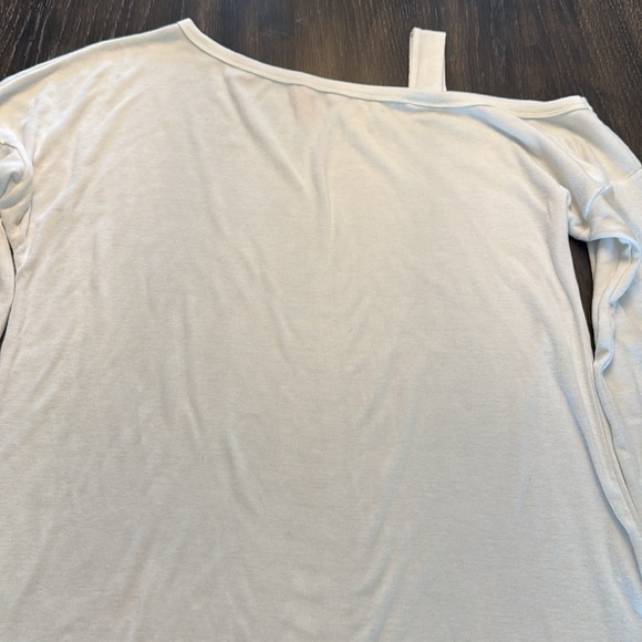 🟣 JINKESI WHITE LONG SLEEVE SLANT SHOULDER TOP SIZE L - Picture 2 of 3